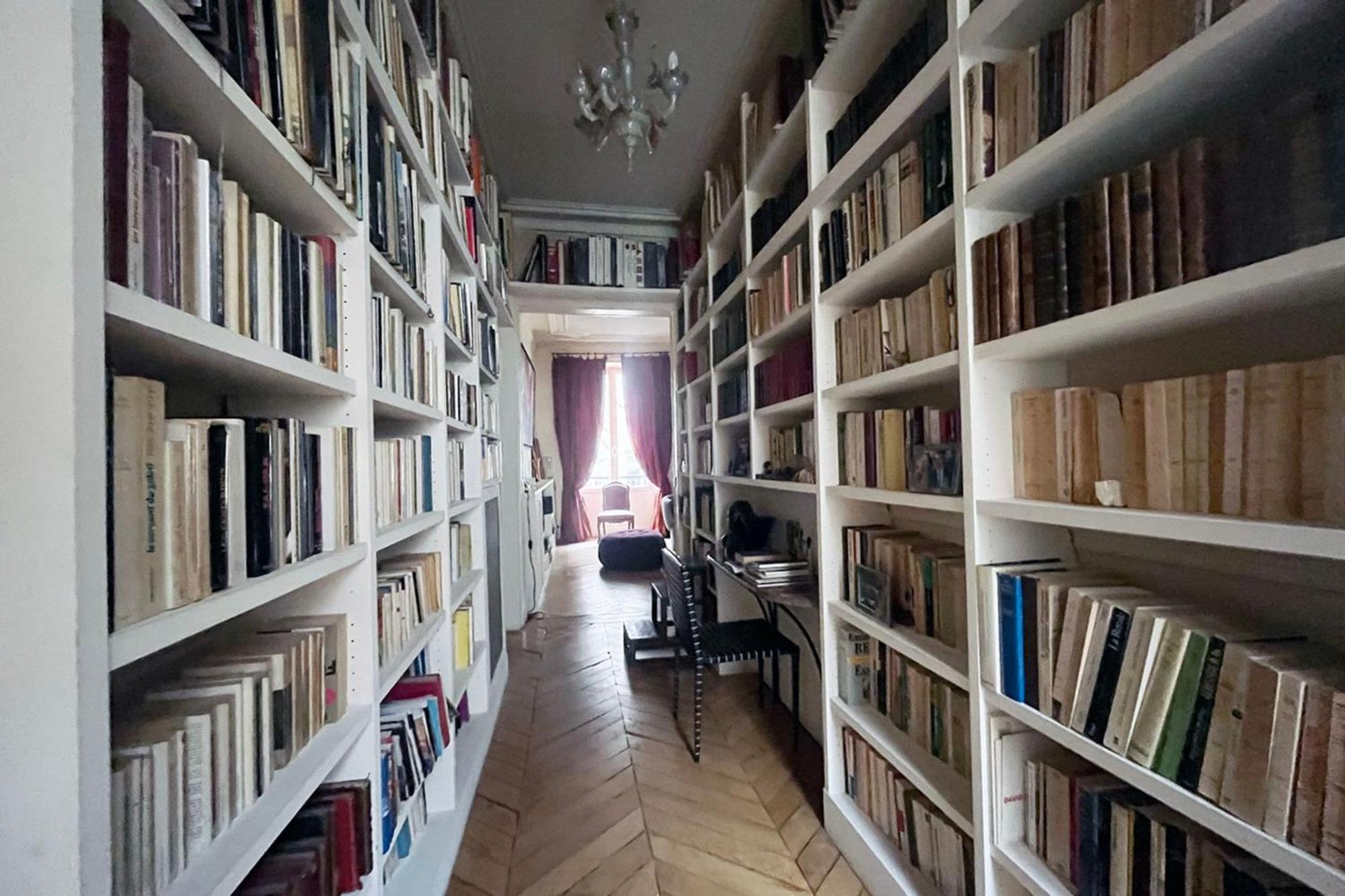 Bright And Luxurious In The Heart Of Appartamento Parigi