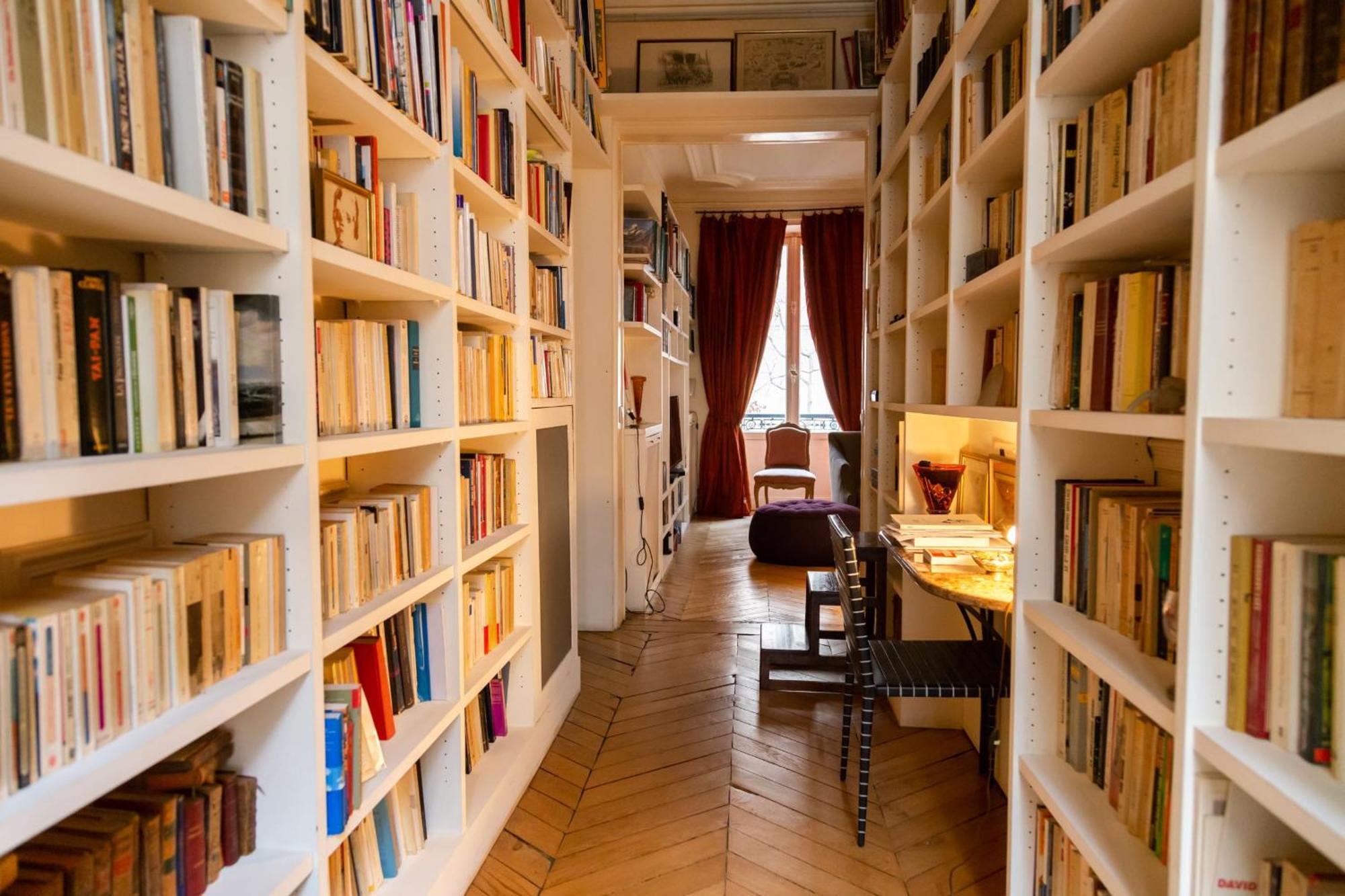 Bright And Luxurious In The Heart Of Appartamento Parigi